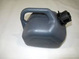 Канистра пластиковая 5 л. с заливным устройством LECAR PREMIUN, арт. LECAR0000713-06