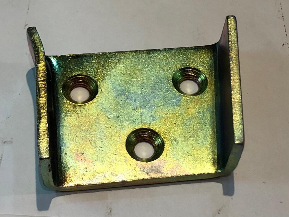 Гнездо шипа задн. двери 3160, арт. 3160-00-6306462