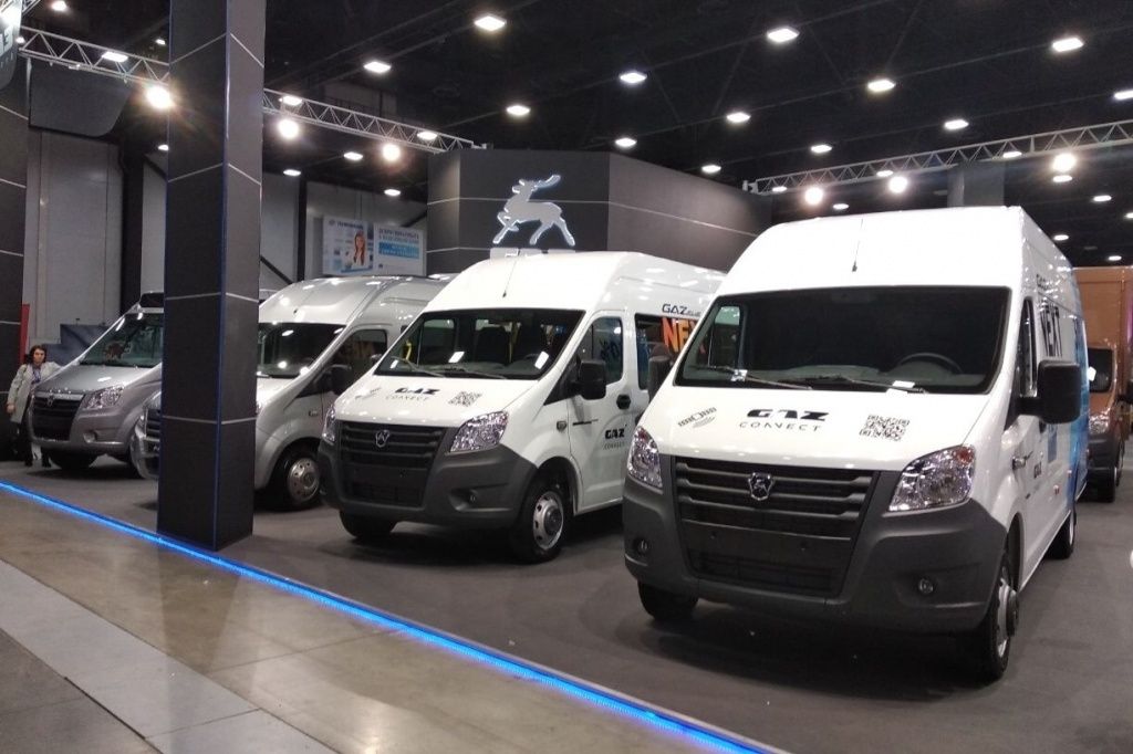 Горьковский автозавод представляет на Петербургском автосалоне широкий модельный ряд автомобилей семейства NEXT